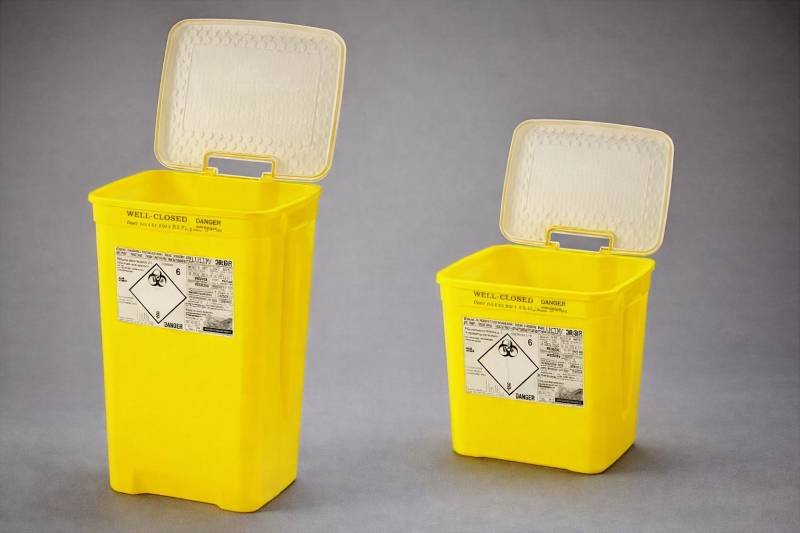 Choisissez vos conditionnements DASRI conformes : collecteurs, cartons et fûts adaptés aux professionnels de santé sur Paris et Île-de-France