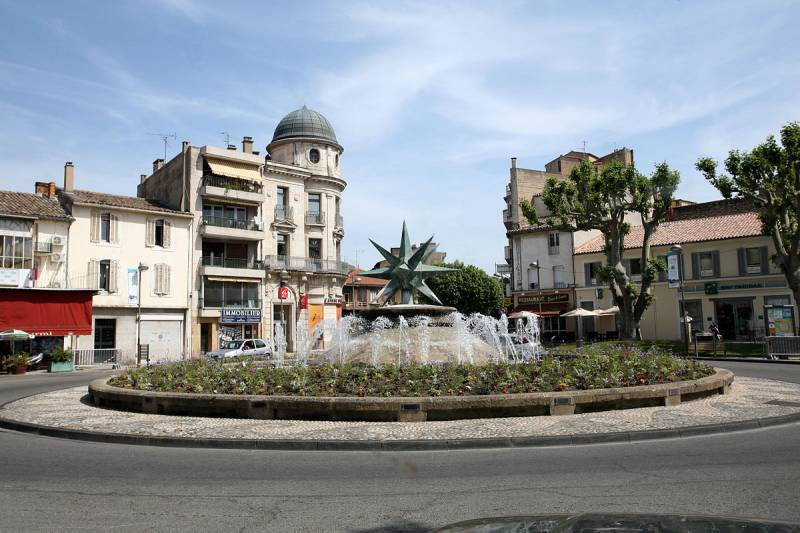 Comment éliminer mes aiguilles et seringues usagées proche Cavaillon?